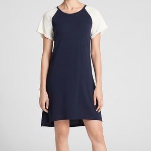 Gap Short Sleeve Raglan Swing Dress